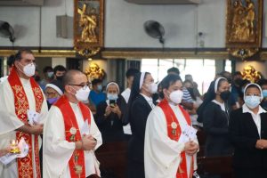 The Scalabrinian family gathers together to celebrate Pentecost Sunday at the Novaliches Cathedral
